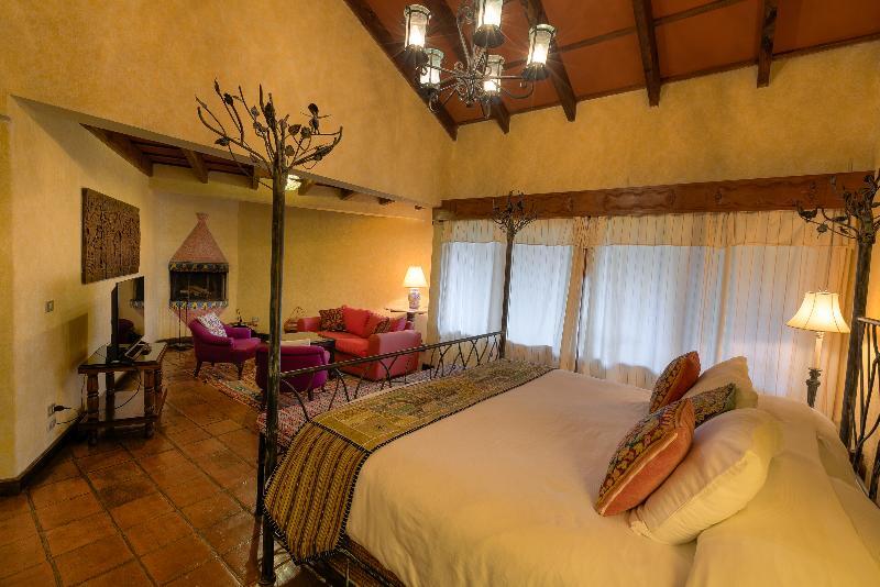 פנחאצ'ל Hotel Atitlan מראה חיצוני תמונה